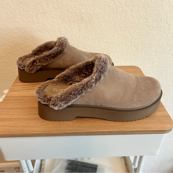 Franco Sarto Taupe Fuzzy Slipper Slides Size 10 - Picture 2 of 7